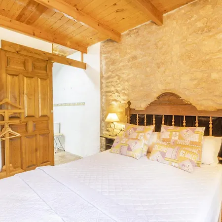 El Porxet Country house Naves (Catalonia)